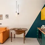 Guesthost - Bright Terrace Near Σαν Ρέμο