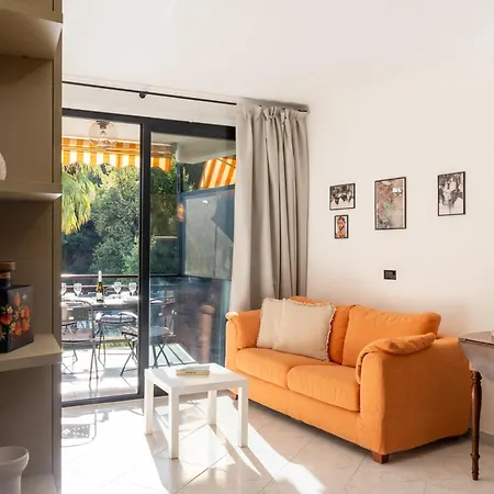 Appartamento Guesthost - Bright Terrace Near