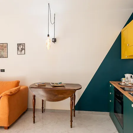 Guesthost - Bright Terrace Near San Remo